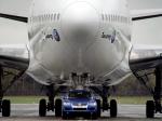 Volkswagen Touareg V10 TDi Tows Boeing 747 2006 года